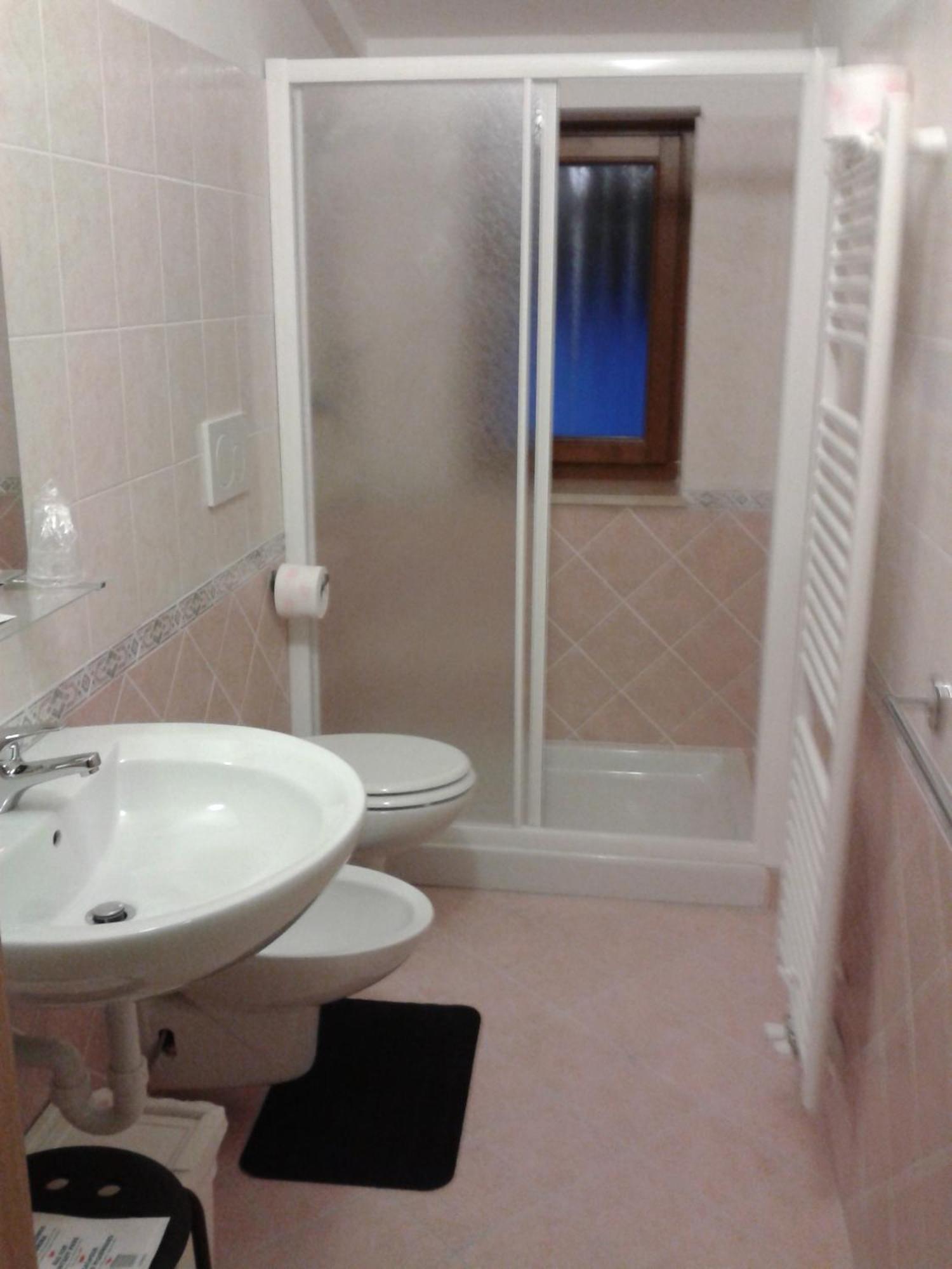 מואנה Hotel Bucaneve מראה חיצוני תמונה